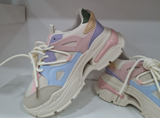 Deportiva altas mujer
